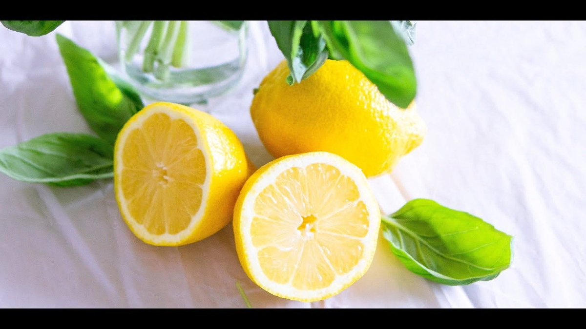 Зеленый лимон польза. Лимон от высокого давления. Lemon Skin Care. Lemon Skin. Косточки в лимоне вред и польза.