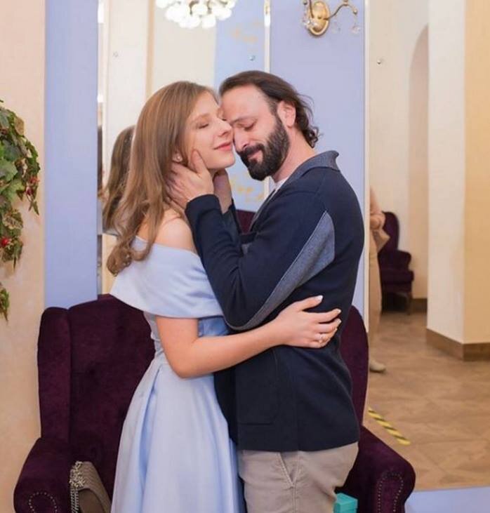 Лиза Арзамасова и Илья Авербух. Фото: Instagram.com/liza_arzamasova