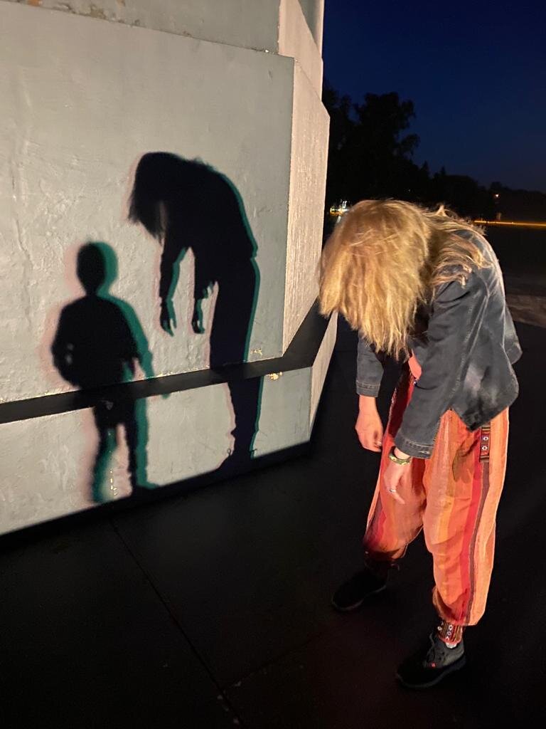 Я поникла от несправедливости жизни