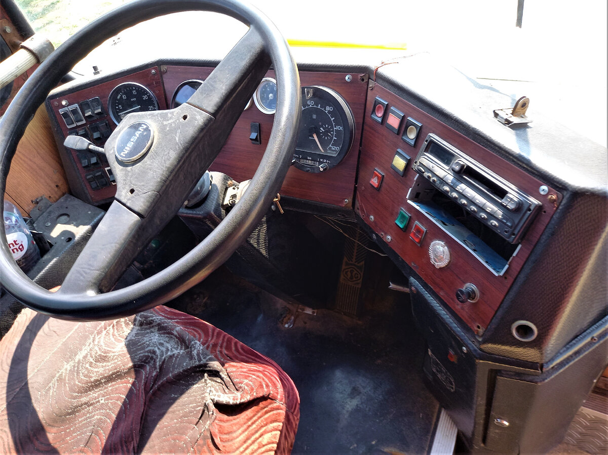 водительское место