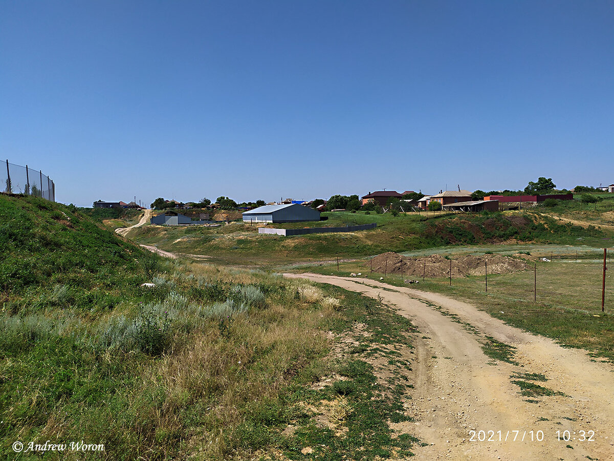 Дорога через балку, вдоль Промзоны