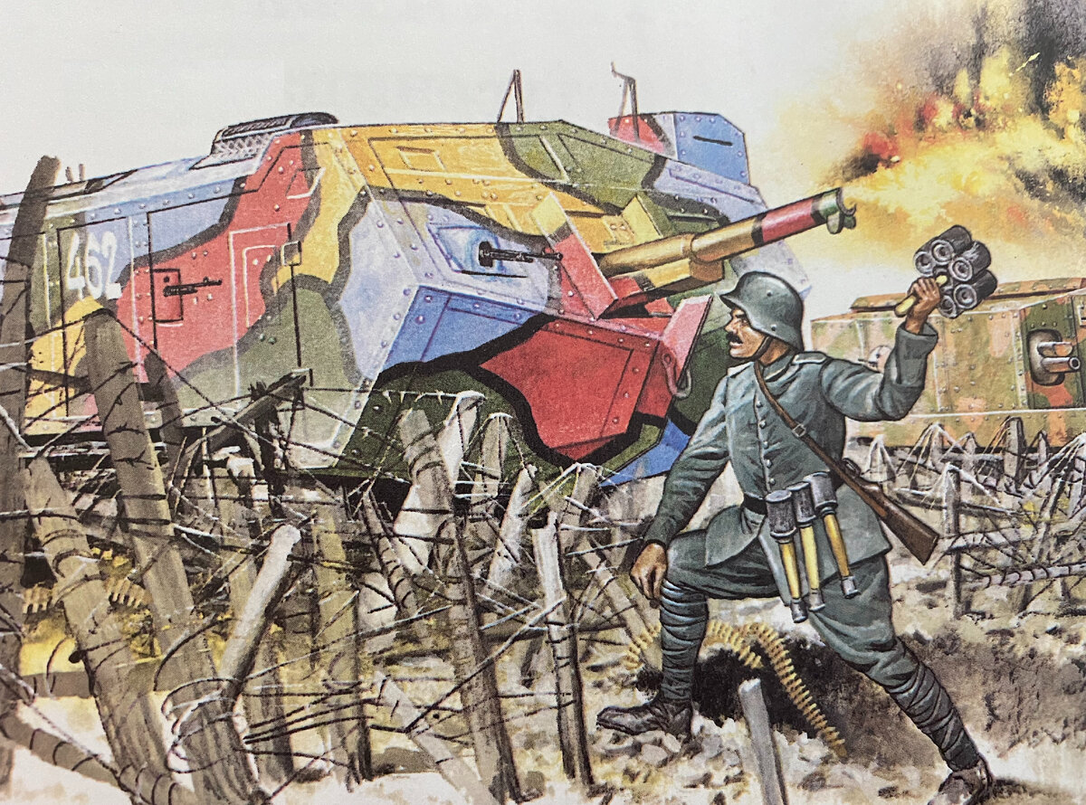 Французский танк Первой Мировой войны "Сен-Шамон". Трудно поверить, но танк имел длину 8 метров и в целом был неудачной машиной, особенно в сравнении с английским танком. 