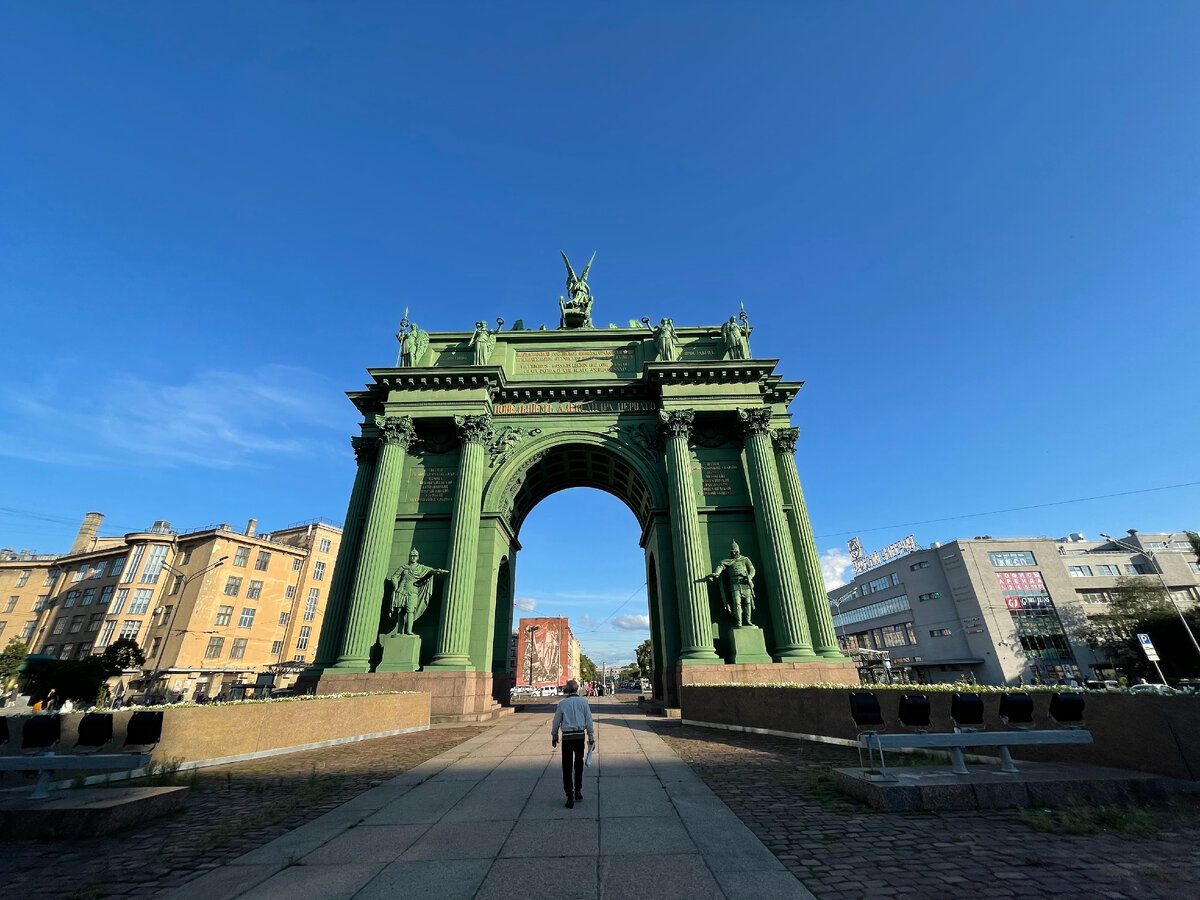 Нарвские Триумфальные ворота. Автор фото: Владислав Захаров