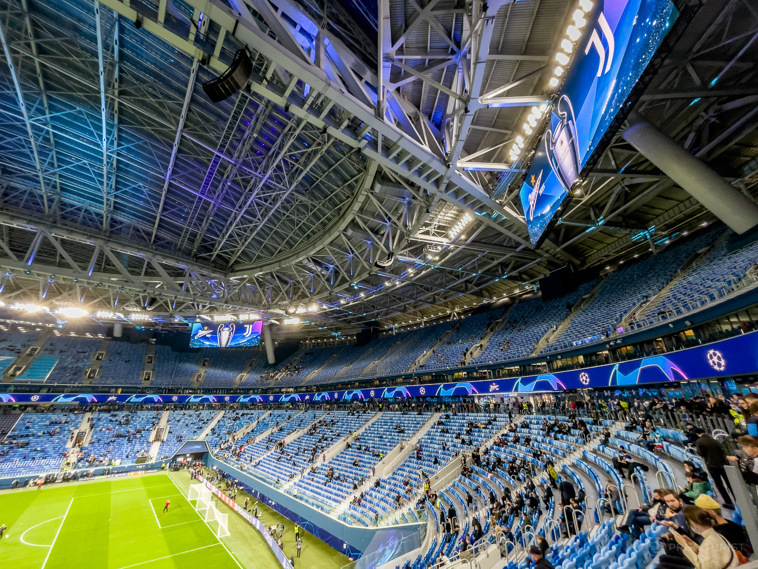 Газпром Арена. Как я первый раз на футбол ездил. Матч «Зенит-Ювентус» ⚽️??7