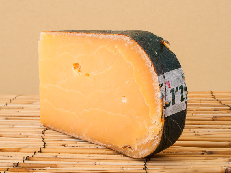 Кусочек пармезана