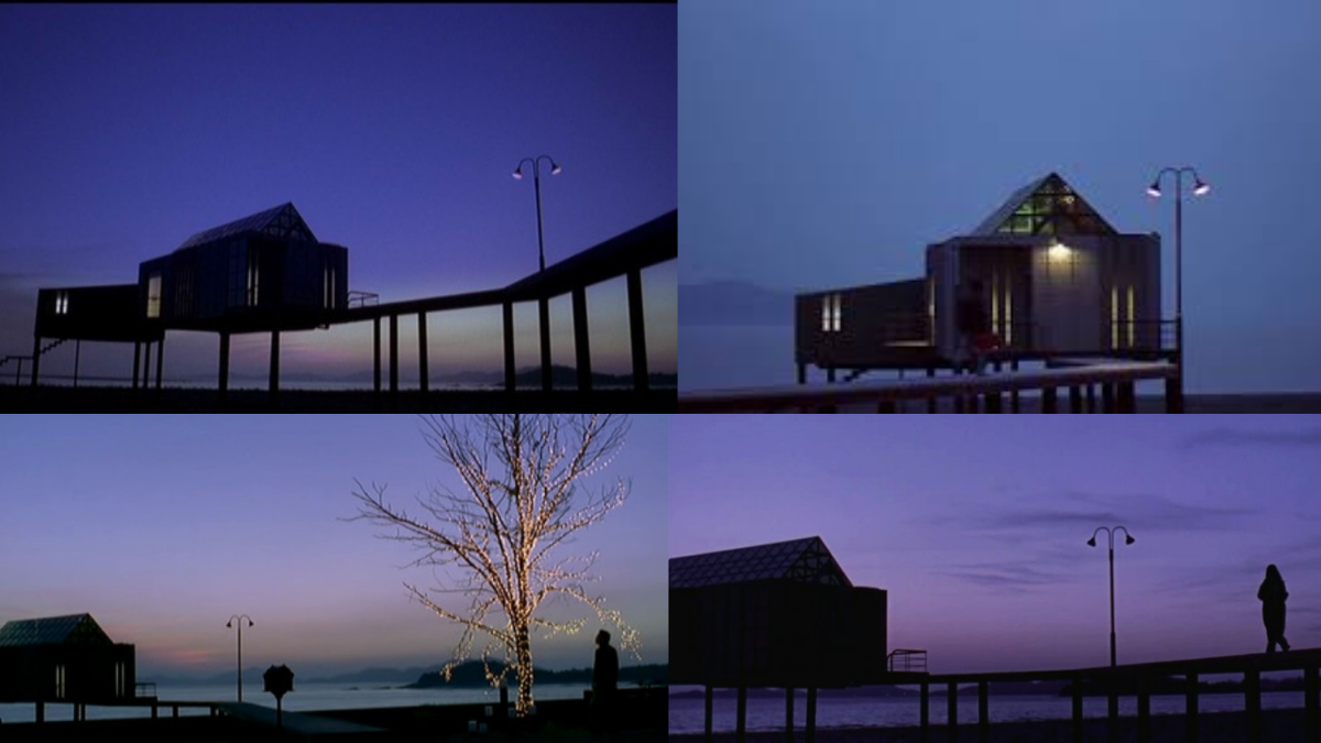Коллаж кадров из фильма «Дом у озера» (Il Mare), ночной дом ➡