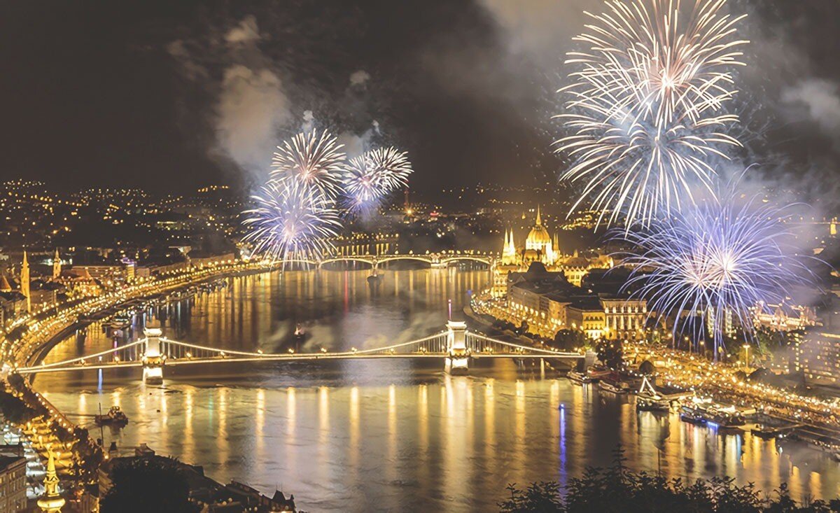 Новогодний салют в Будапеште