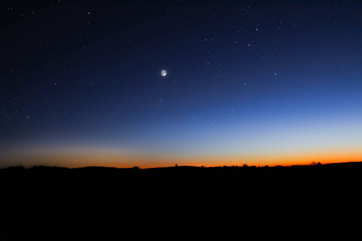 Фотография ночного неба с длиной и короткой выдержкой
