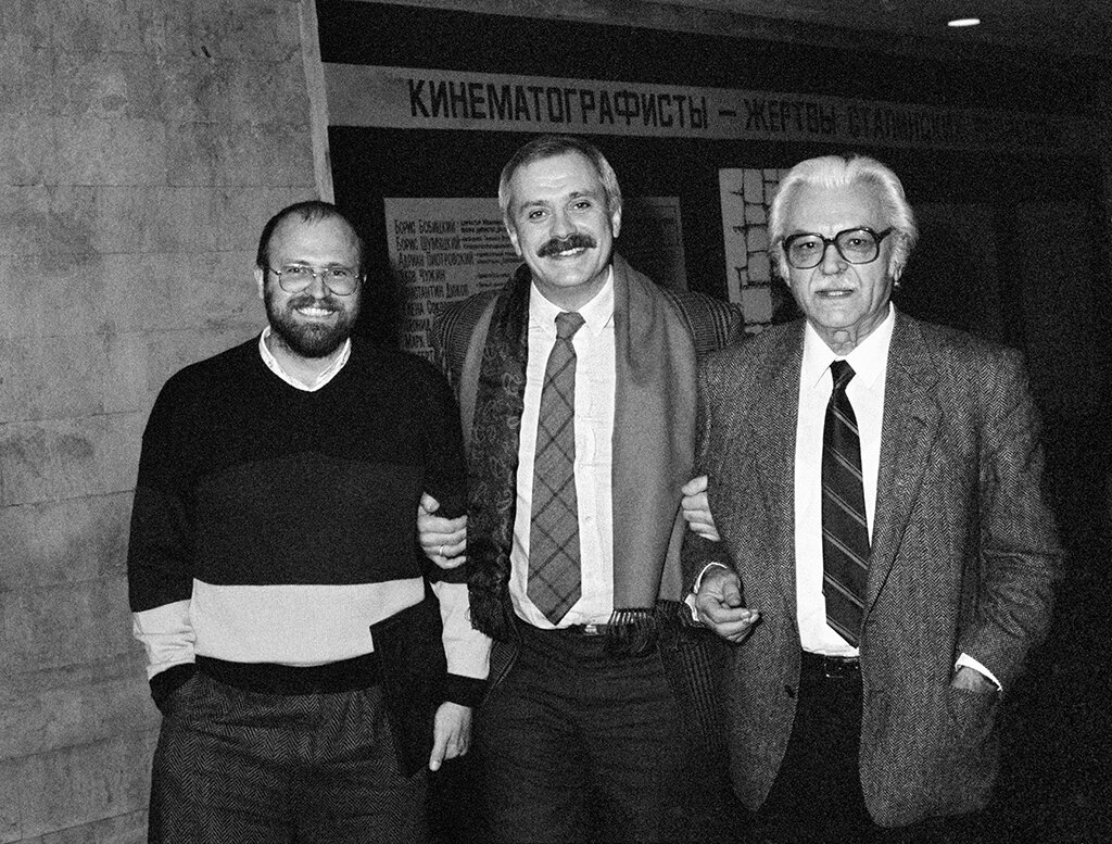 Советские кинорежиссеры (слева направо): Владимир Хотиненко, Никита Михалков и Сергей Бондарчук, 1988 год                                                                                                       Фото: РИА Новости/Галина Кмит