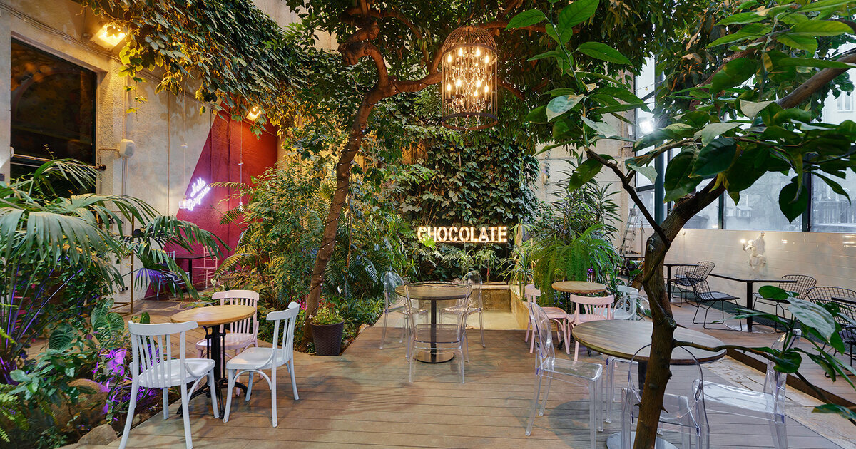 Кафе "Chocolate bar secret garden", Санкт-Петербург, источник: Restoclib.ru