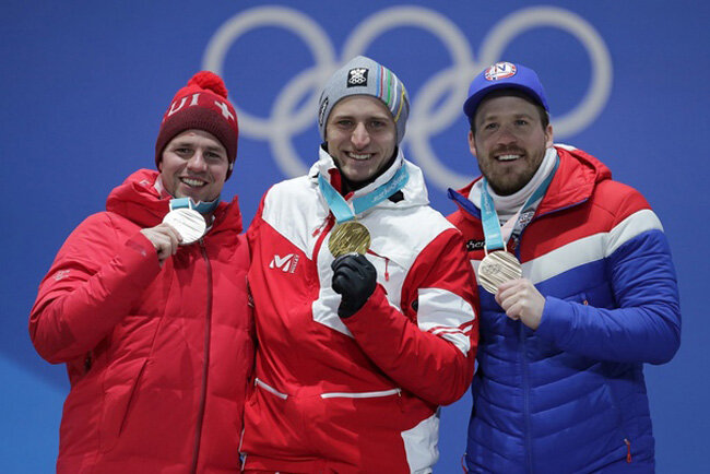 Победитель и призеры Олимпиады-2018 в супергиганте: Маттиас Майер, Беат Фойц, Кьетиль Янсруд 