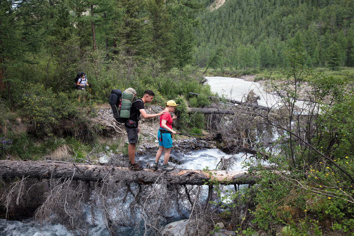 Переправа через реку на Алтае.