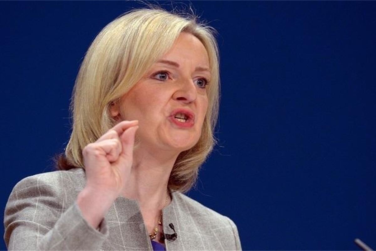 яндекс картинки. Лиз Трасс.