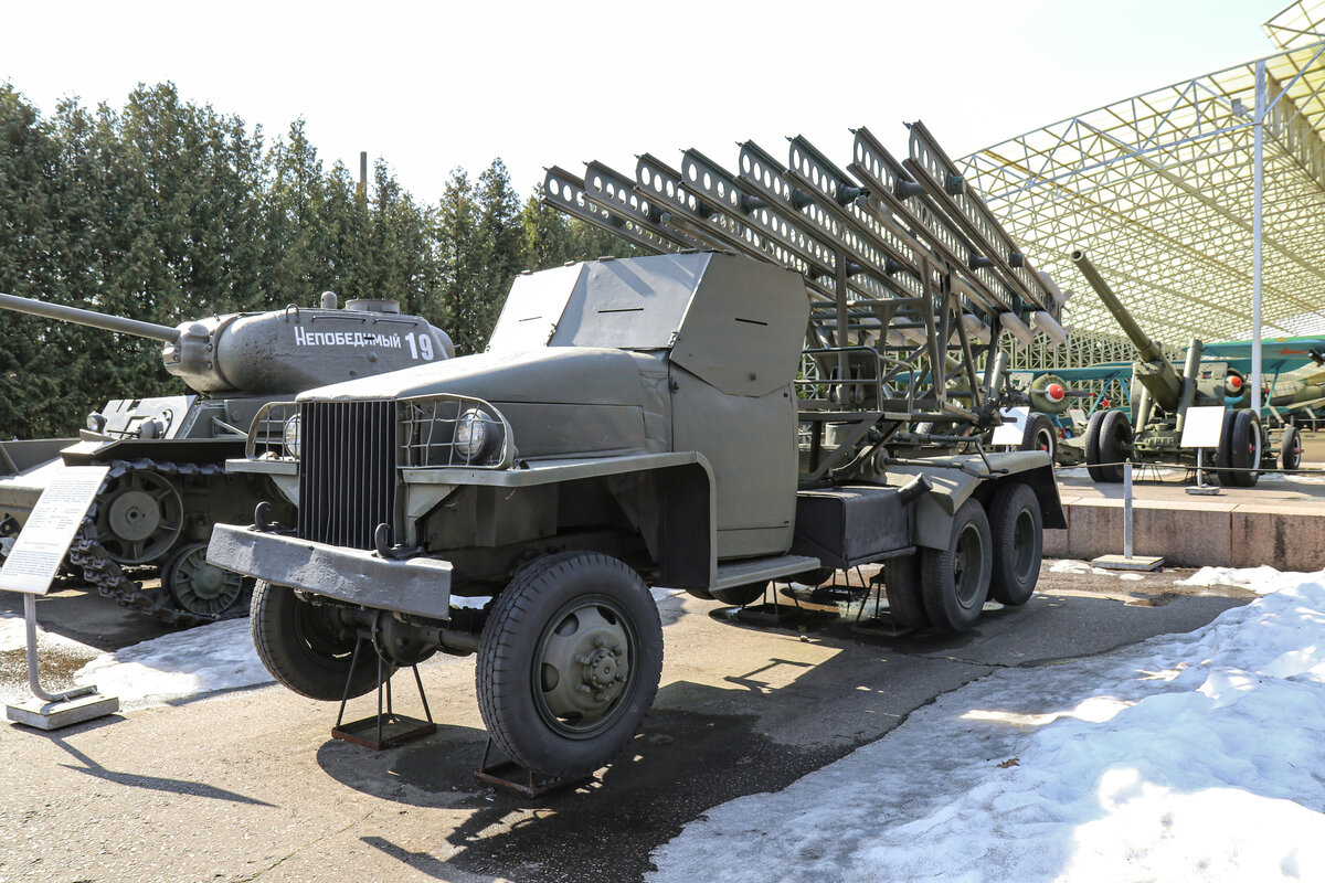 Катюша» БМ-13Н на американском шасси Studebaker — самый массовый вариант,  но большая редкость сегодня | ГОРОД МОТОРОВ | Дзен