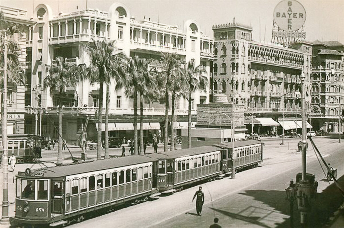 Одна из главных улиц города (ныне улица Омара Лотфи) в начале XX века