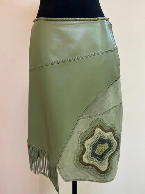 Кожаная юбка с аппликацией. Ателье Ирины Берзиной.