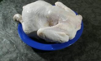 Промыть курицу