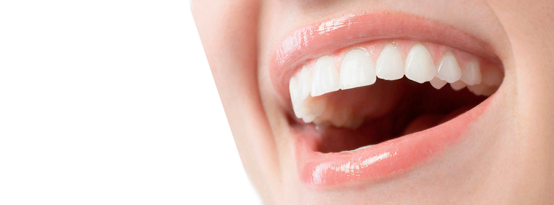 Вы наверняка чистите зубы минимум 2 раза в день. А как часто делаете массаж десен? Крепкие десны — основа здоровых зубов, поэтому регулярный уход за ними обязателен.
