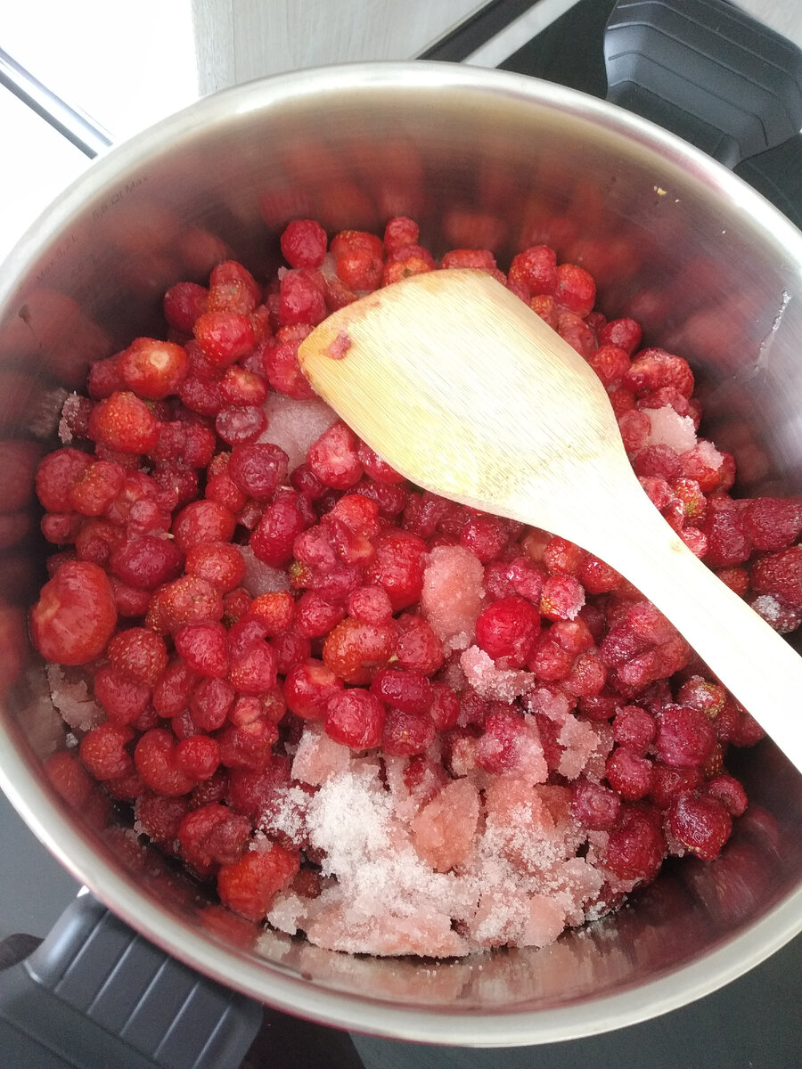 Полевая клубничка и земляника