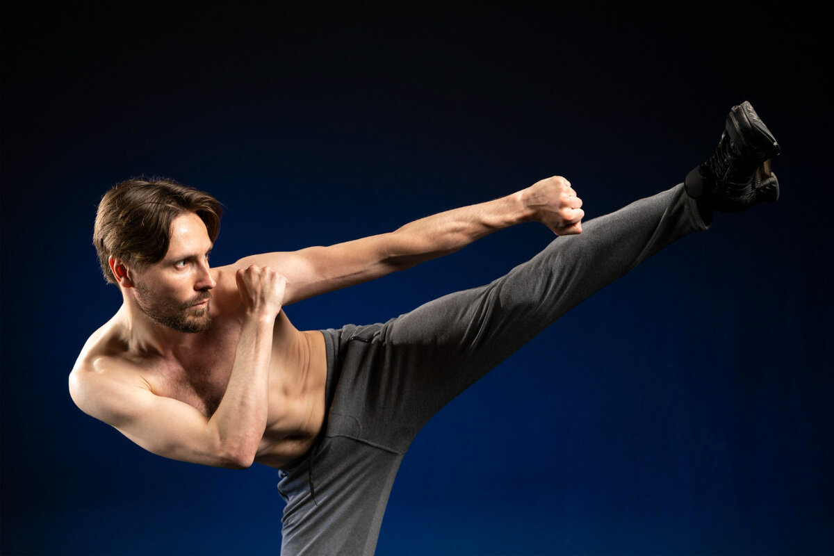     Как защититься, если на вас напала толпа хулиганов?