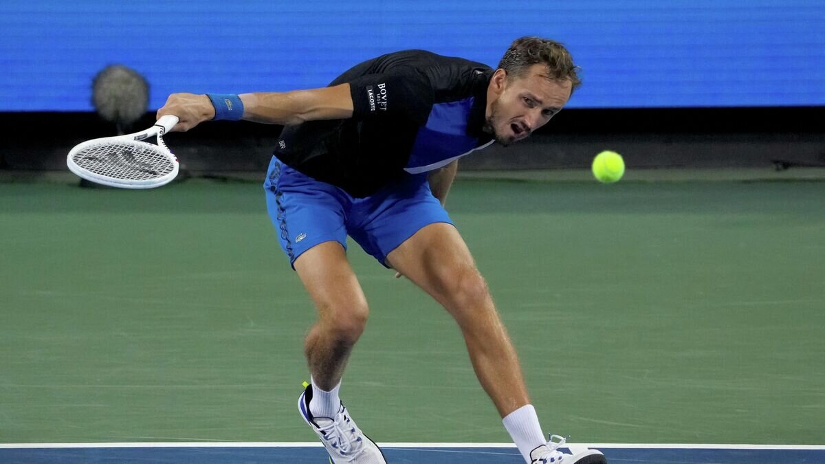    Теннисист Даниил Медведев (Россия)© AFP 2022 / DYLAN BUELL