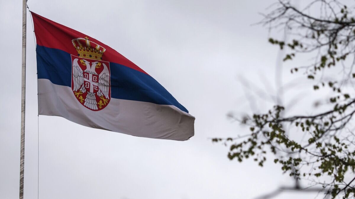    Государственный флаг в посольстве Республики Сербия в РФ в Москве© РИА Новости / Евгения Новоженина