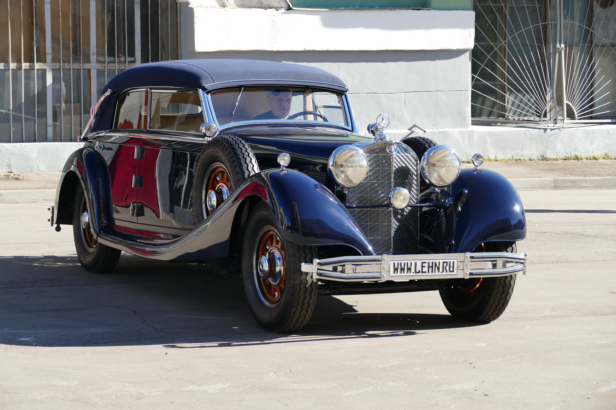 Mercedes-Benz 770 Cabriolet D 1937 года на выставке 