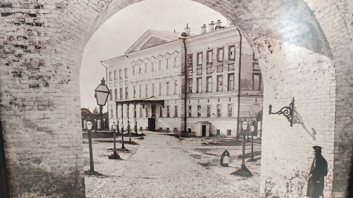 М.П. Дмитриев. Дом губернатора в Кремле. Нижний Новгород, 1890-е годы. 