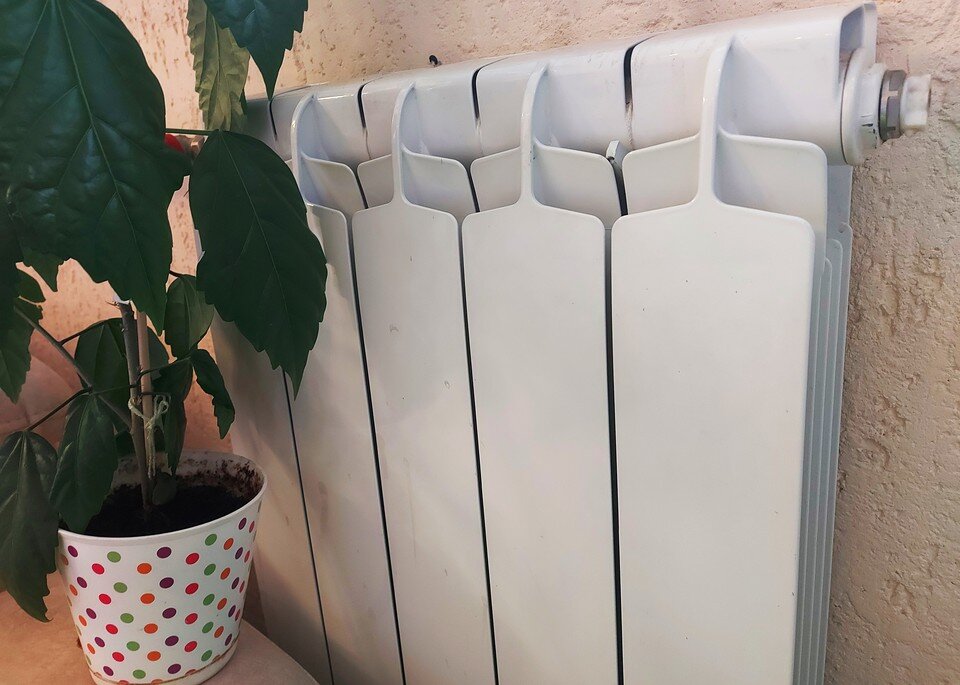     Волгоградцам не советуют самим спускать воздух из батарей, даже на них установлен кран Маевского . Инна ШЕРЕМЕТЬЕВА