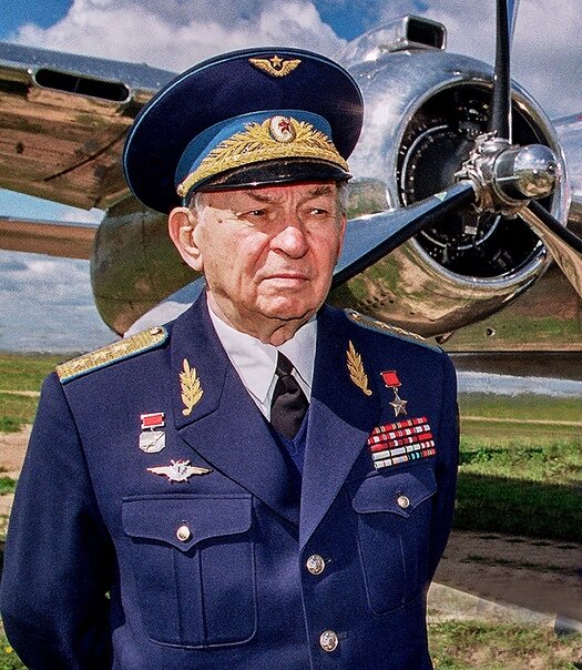 Герой Советского Союза, генерал-полковник Василий Васильевич Решетников (фото из открытых источников)