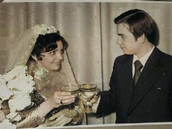 Свадьба родителей. Фото из семейного архива автора. Колорированное фото.