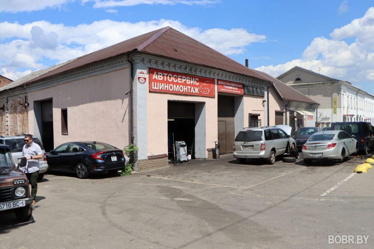 Приехал покупать ВАЗ 2115 одновременно с другими покупателями, которые оказались цыганями, такого "цирка" я еще не видел