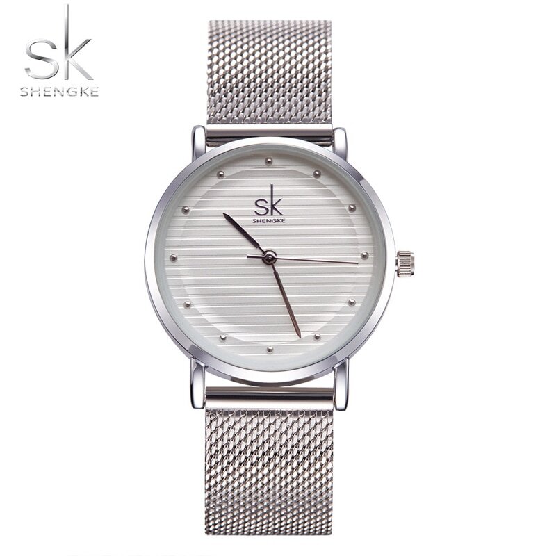 Модные наручные часы