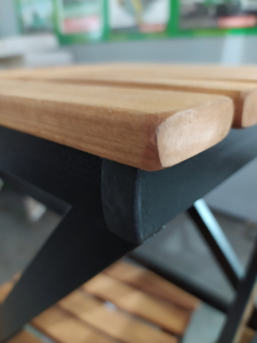 Забирает обрезки бесплатно, продаёт за 3500: заказы уже не берёт - их ...