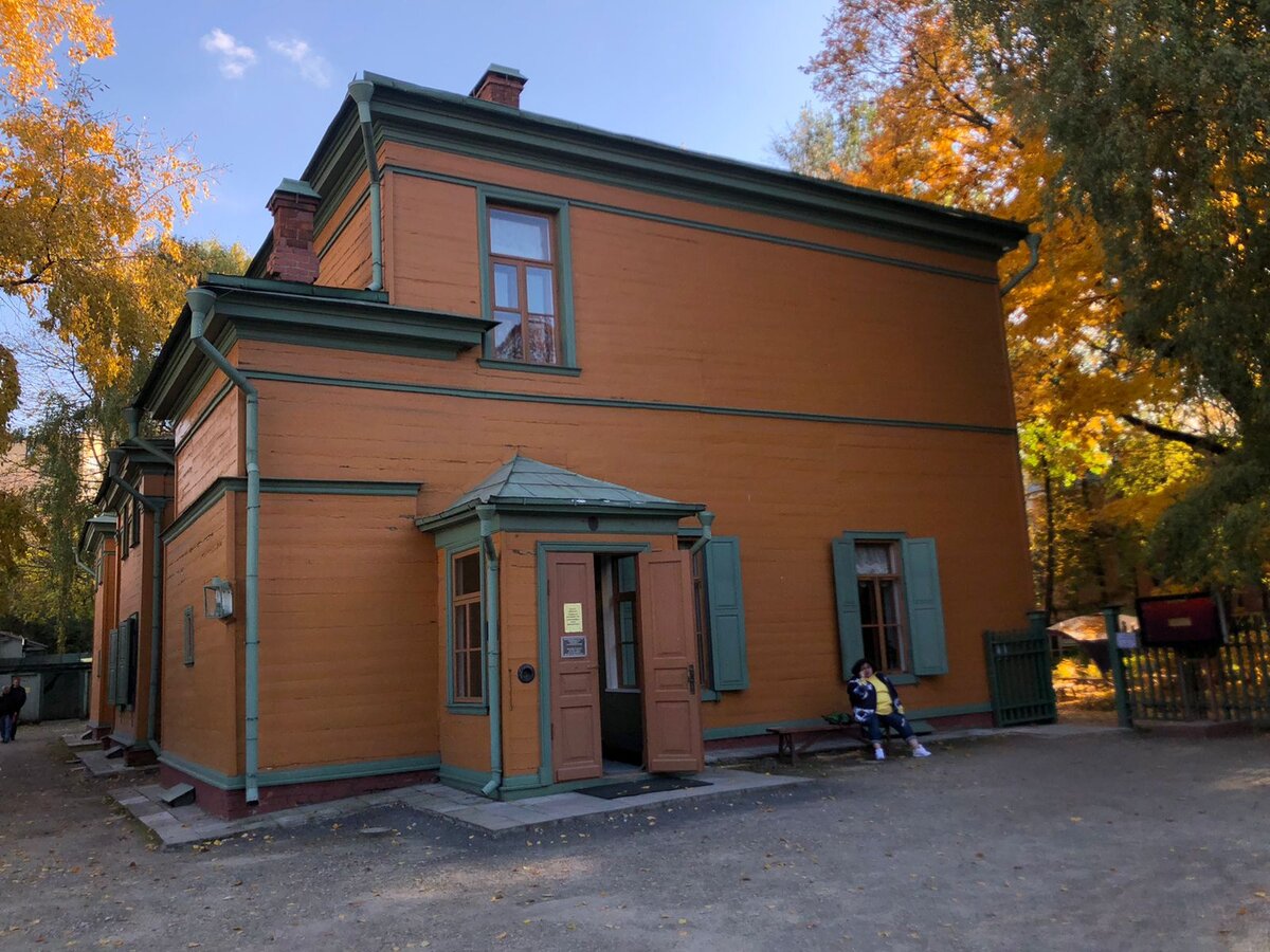 Главный дом.