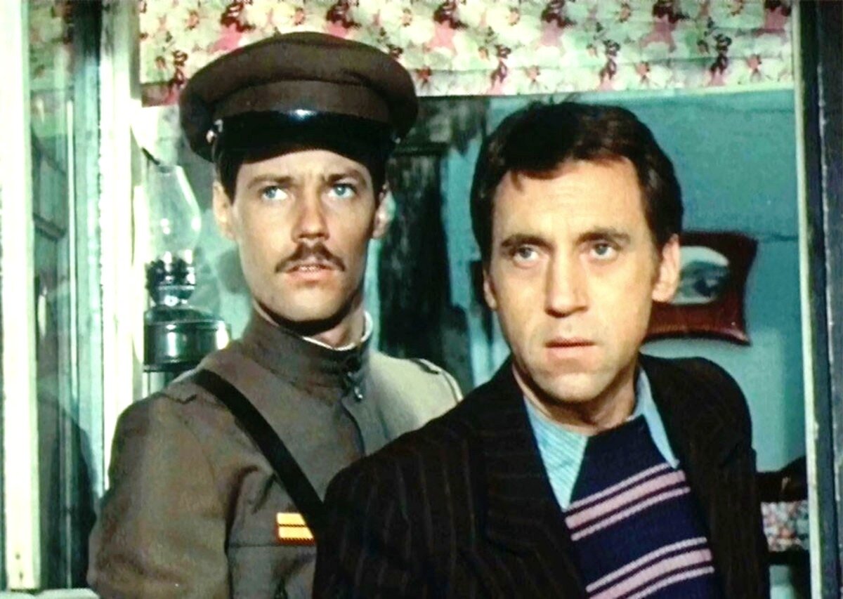 Всем привет, с вами Интеллектуальный уголок! «Место встречи изменить нельзя» — советский телефильм, снятый в 1979 году режиссером Станиславом Говорухиным.