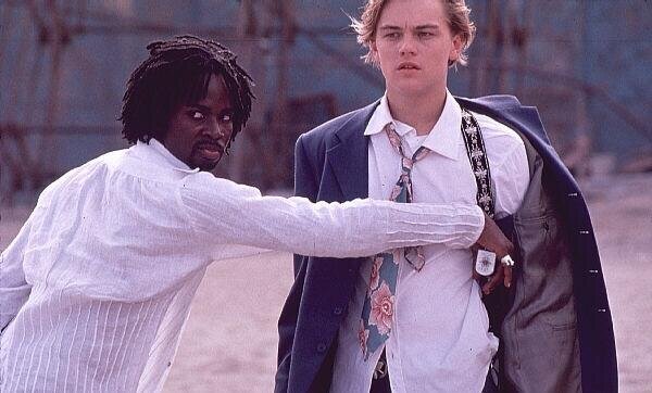 Вложите шпаги...Фрагмент из фильма Ромео+Джульетта 1996г.