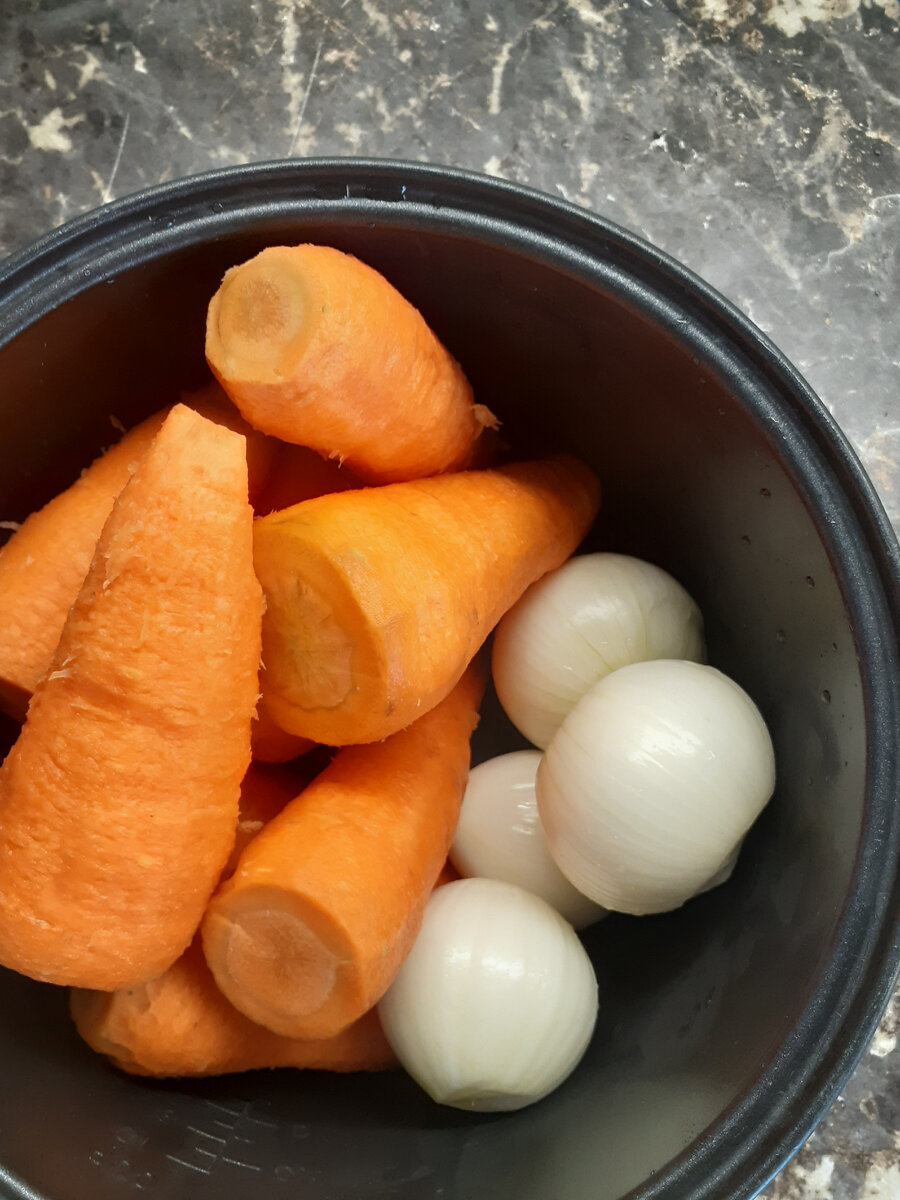 У меня 1700 моркови и 400 лука