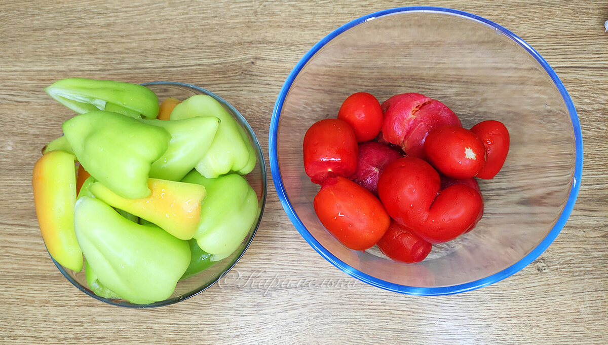 Простая, но очень вкусная консервация на зиму. Аджика по-домашнему,  закрываю каждый год как можно больше банок, заканчивается одна из первых |  Карамелька | Дзен