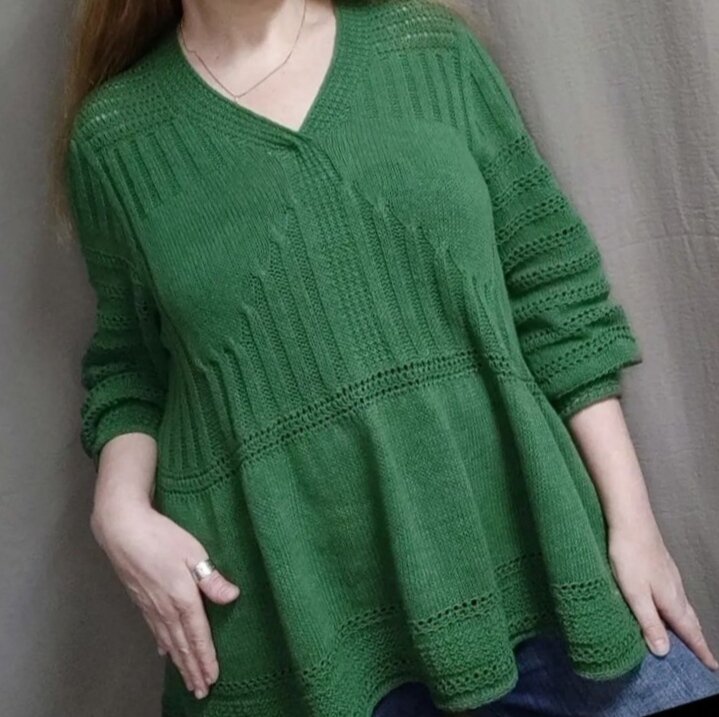 Та же основа, как у льняного платья,  другие детали.