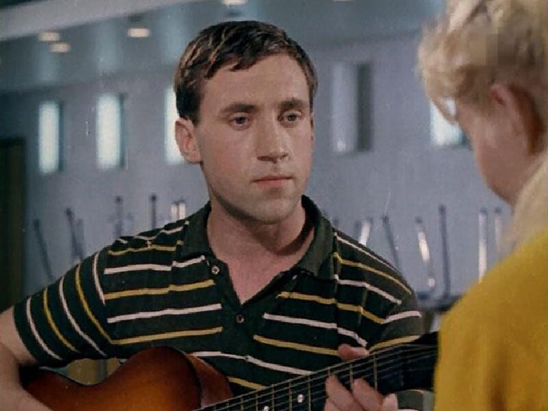 Владимир Высоцкий в фильме "Саша-Сашенька"