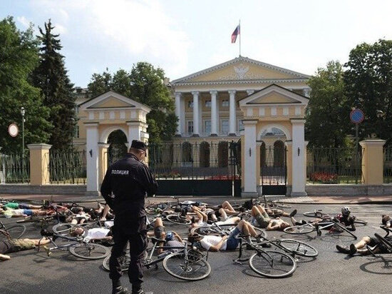    Акция в память об Эдуарде