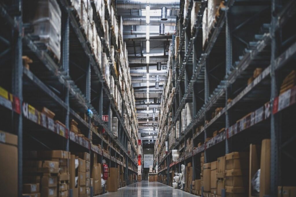    Импорт в обход РФ для РК дороже на 50%, уже сейчас в РК — «ассортиментный голод», цены будут расти 2-3 месяца. Август Макаров