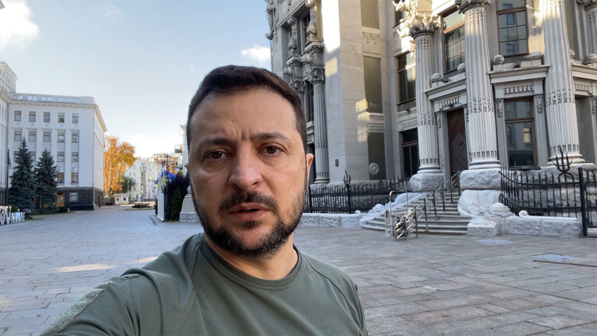 Смелые уличные ролики оказались постановой из бункера | Добрый человек ...