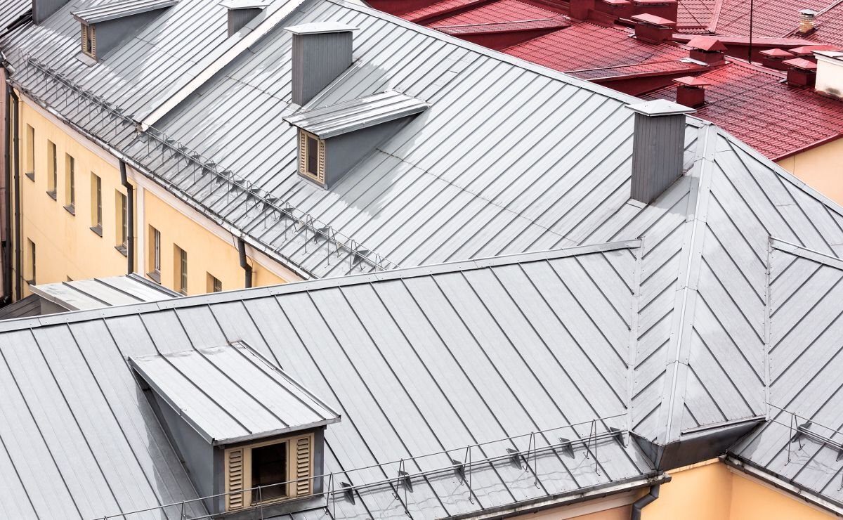 Слуховые окна в Питере. Источник фото: https://clck.ru/32Lzeg