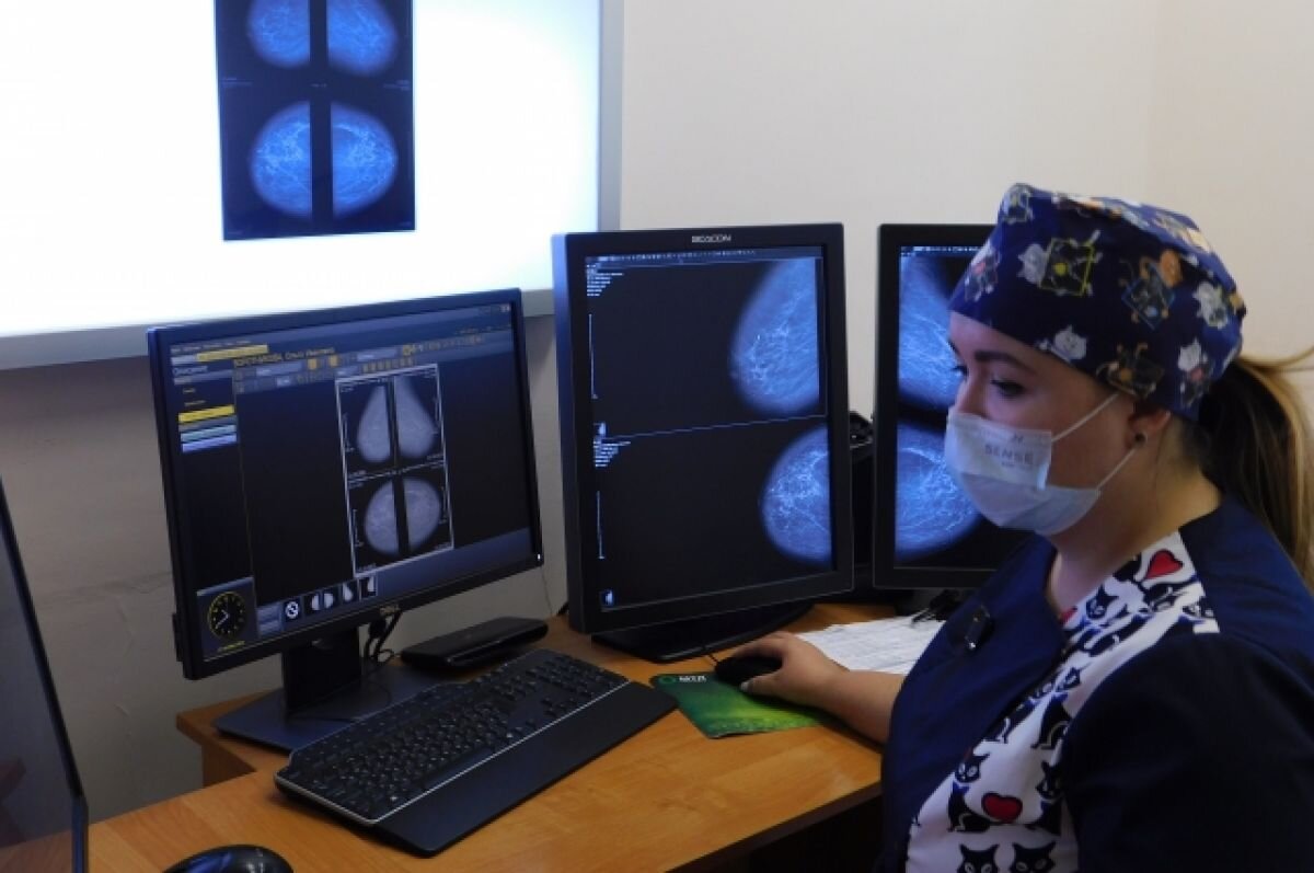    Женщин, у которых есть подозрения на злокачественные новообразования, отправили на дообследование.