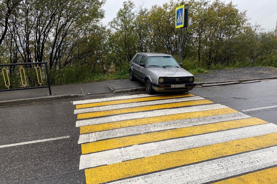     Северяне возмущены поступку автомобилиста. Фото: vk.com/murmansk_dtp