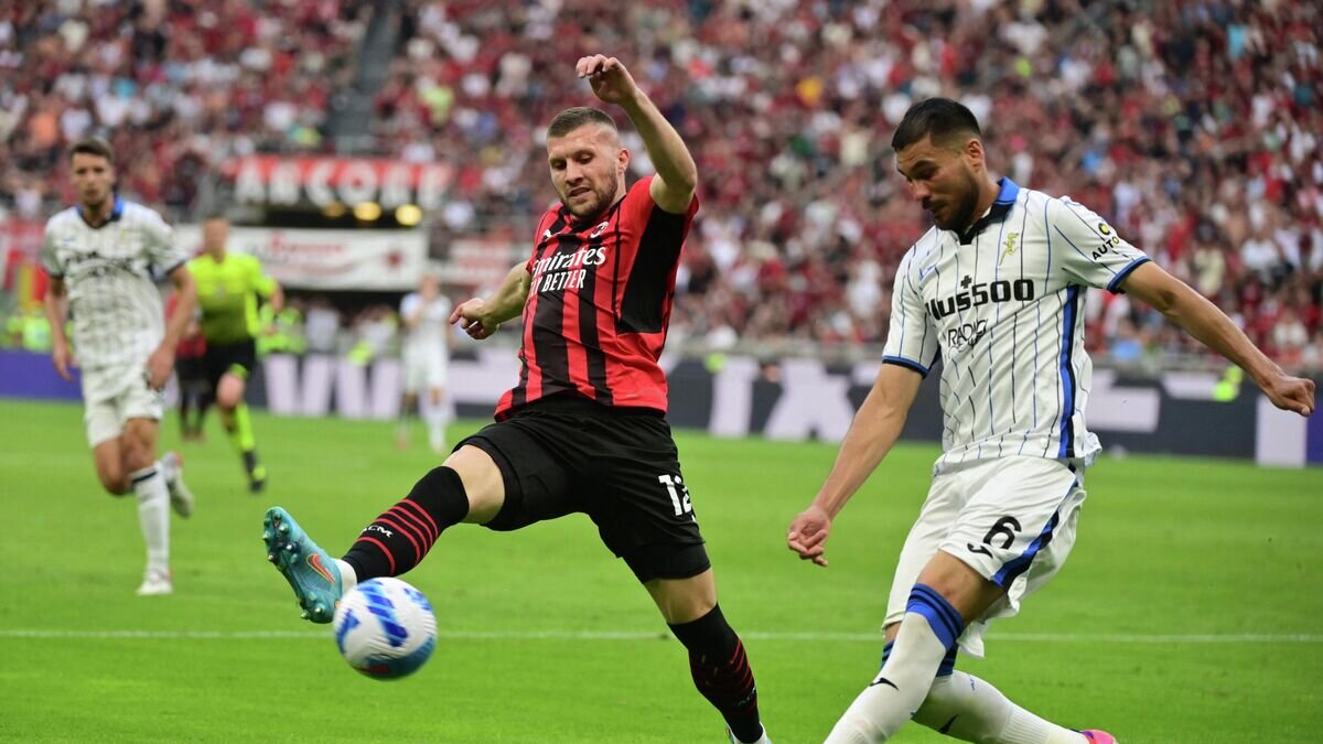    Хосе Луис Паломино (справа)© AFP 2022 / MIGUEL MEDINA