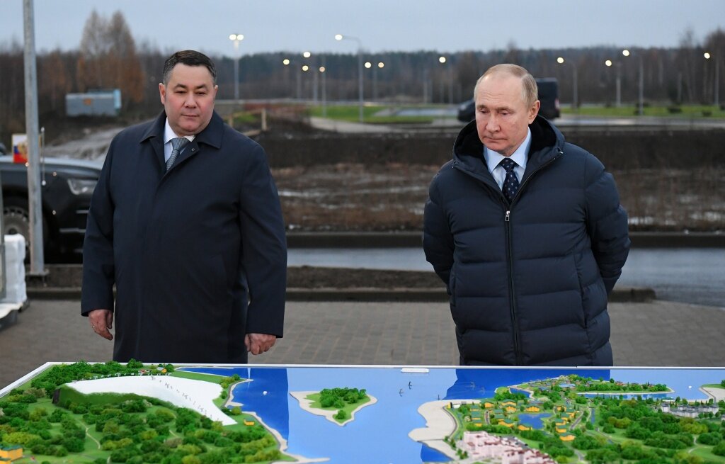 Игорь Руденя показал Владимиру Путину «Волжское море» и подробно рассказал о проекте