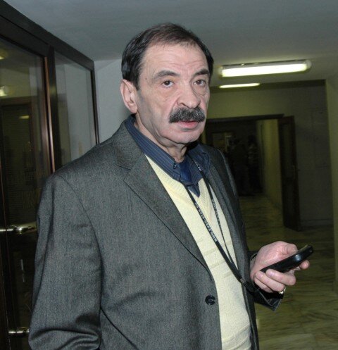    Илья Олейников